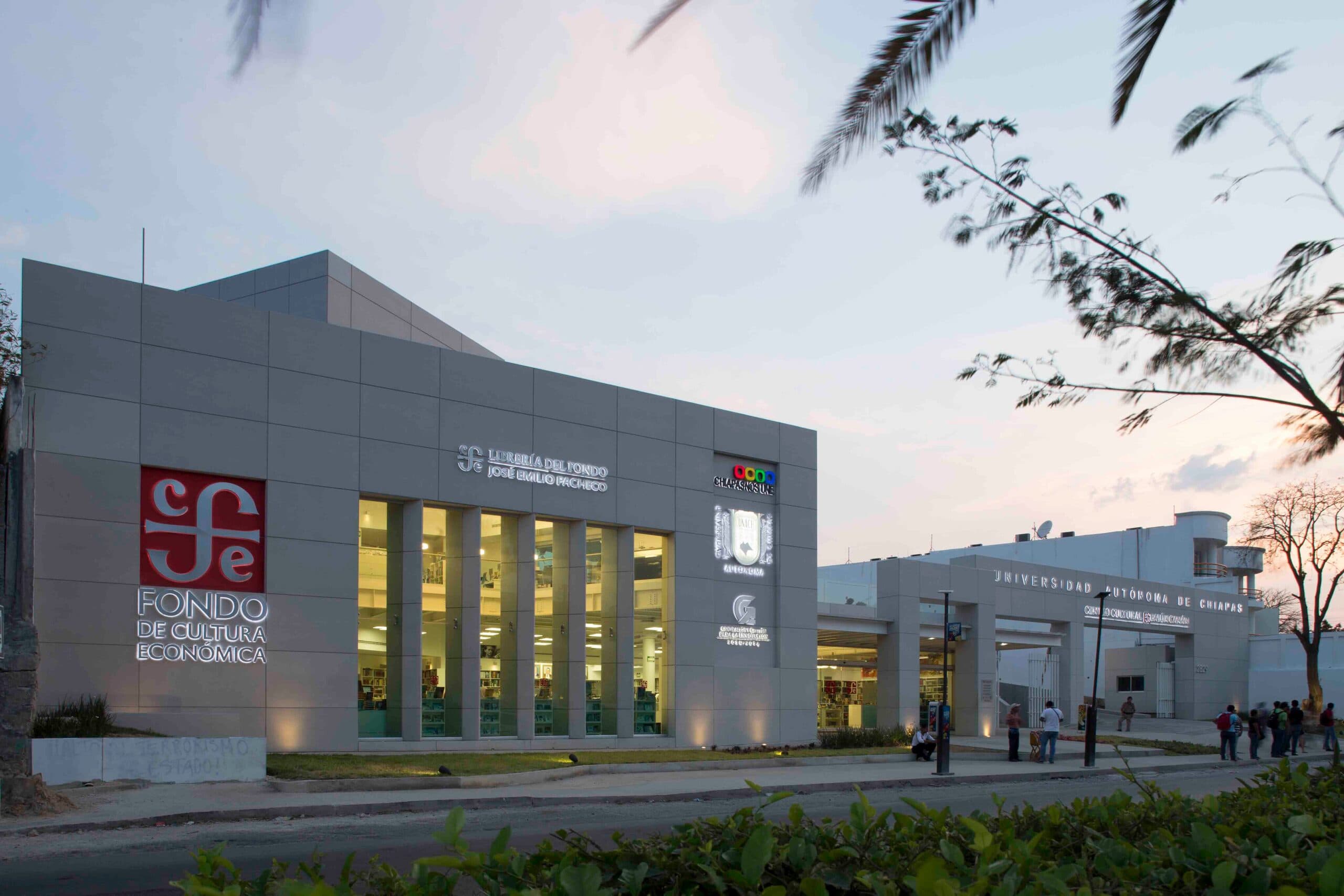 Centro Cultural Balún Canán